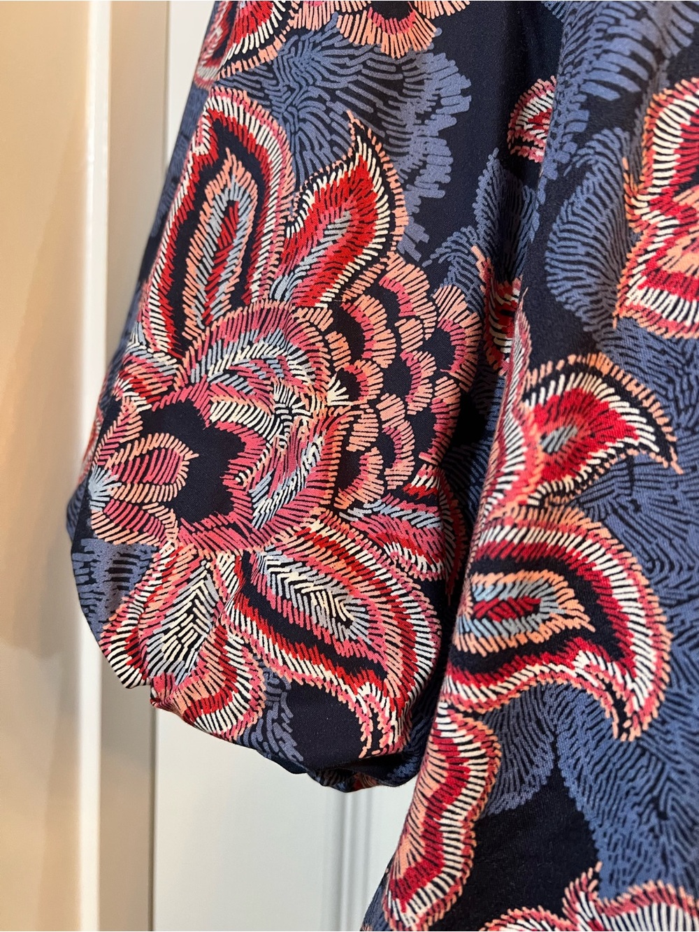 🦋 Chico's floral bubble top with floral detail size 3-xlarge - Picture 4 of 6